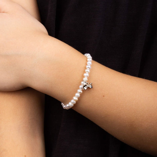 Shell Pearl and Bow Charm Bracelet with Diamond