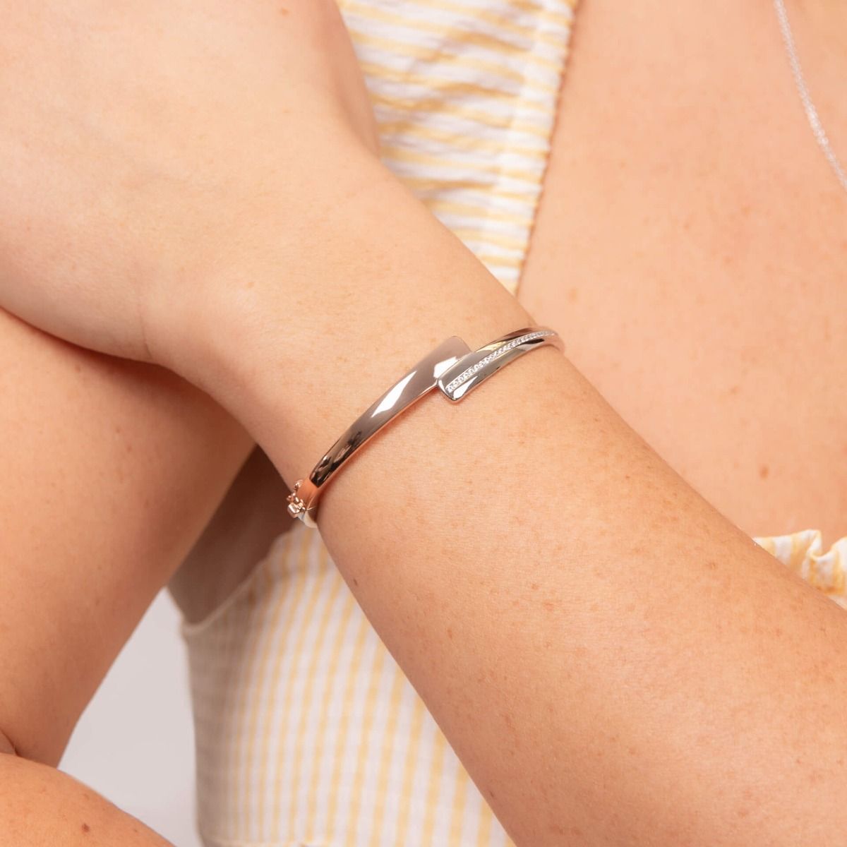 Fiorelli Channel Set Hinged Bangle