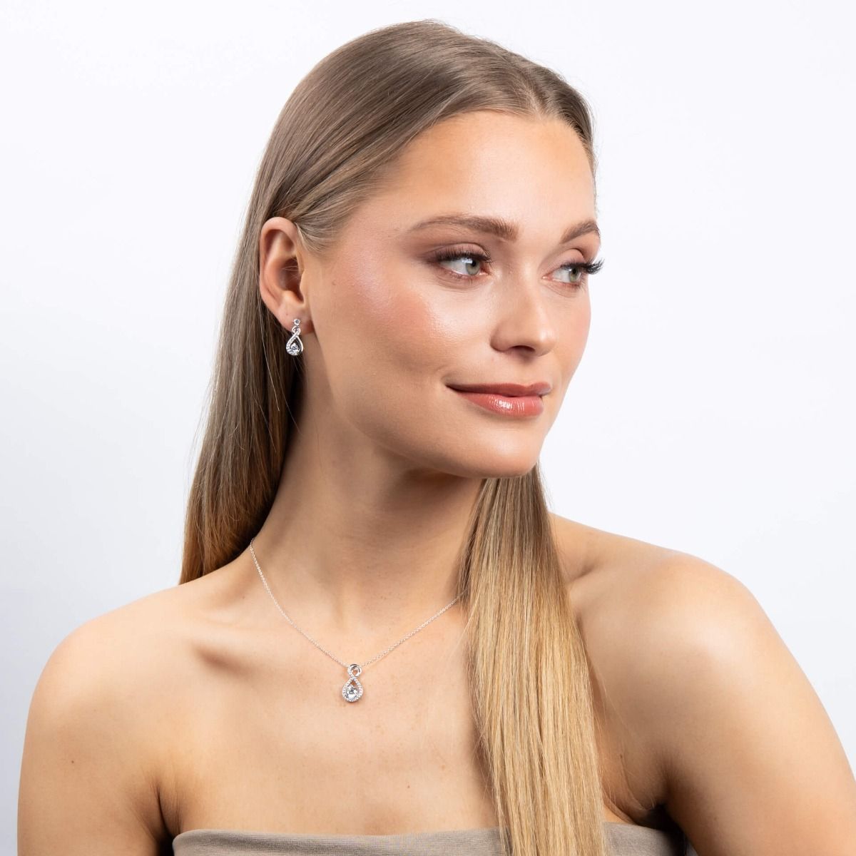 Diamonfire Infinity Zirconia Pendant